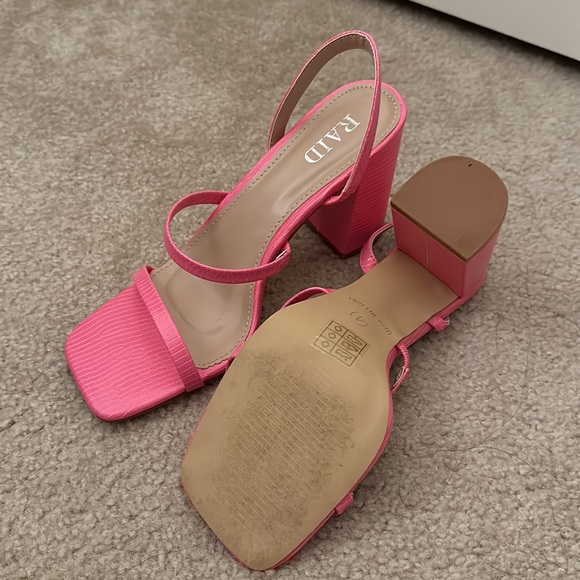 Sandals - Picture 2 of 3